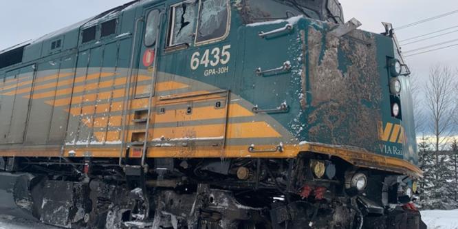 Figure 1. Locomotive from the VIA Rail Canada Inc. passenger train following the derailment near Saint-Alexandre-de-Kamouraska, Quebec (Source: VIA Rail Canada Inc.)