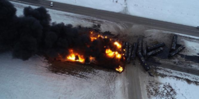<h2>Rail failure led to 2020 train derailment and crude oil fire near Guernsey, Saskatchewan</h2>